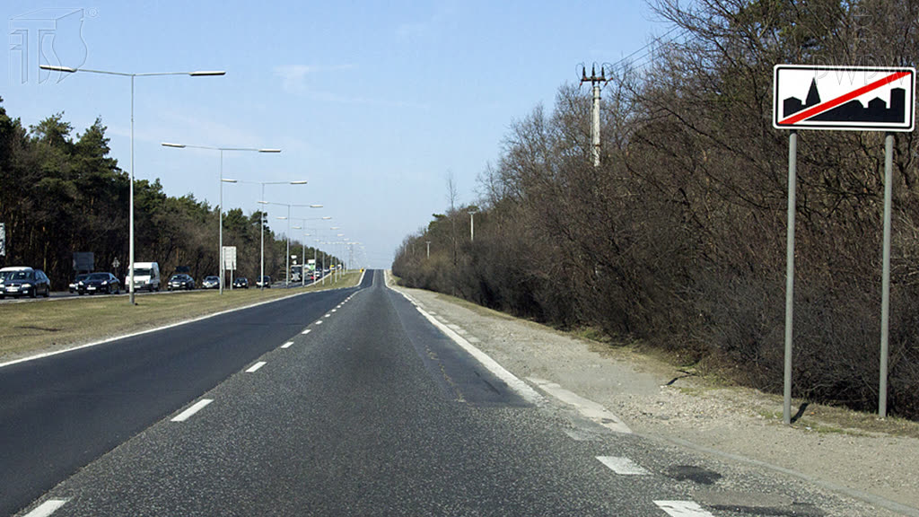 Czy w tej sytuacji masz prawo zatrzymać pojazd na pasie między jezdniami?